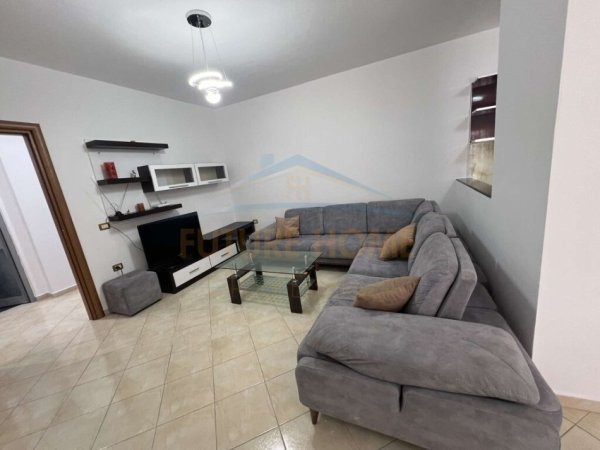 Tirane, shitet apartament 2+1 Kati 3, 105 m² 136.500 € (UNAZA E RE)