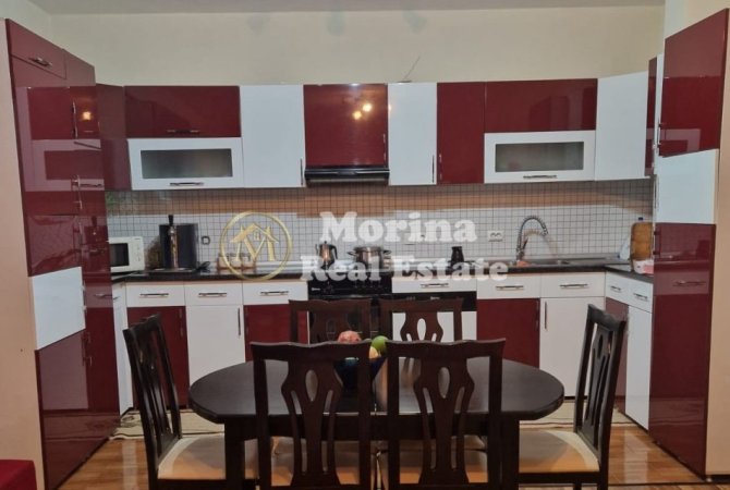 Tirane, jepet me qera shtepi 3+1 Kati 1, 164 m² 500 € (Paskuqan)