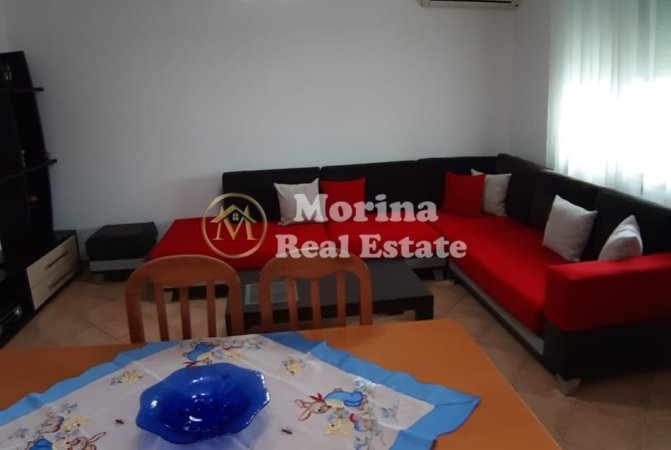 Tirane, jepet me qera apartament 1+1 Kati 3, 60 m² 400 € (Xhamlliku)