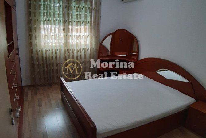 Tirane, jepet me qera apartament 1+1 Kati 3, 60 m² 400 € (Xhamlliku)