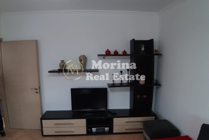 Tirane, jepet me qera apartament 1+1 Kati 3, 60 m² 400 € (Xhamlliku)