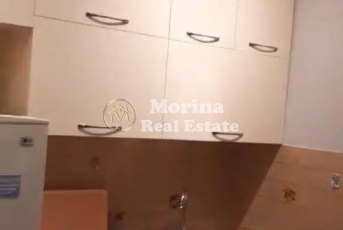 Tirane, jepet me qera apartament 2+1 Kati 2, 73 m² 550 € (Vasil Shanto)