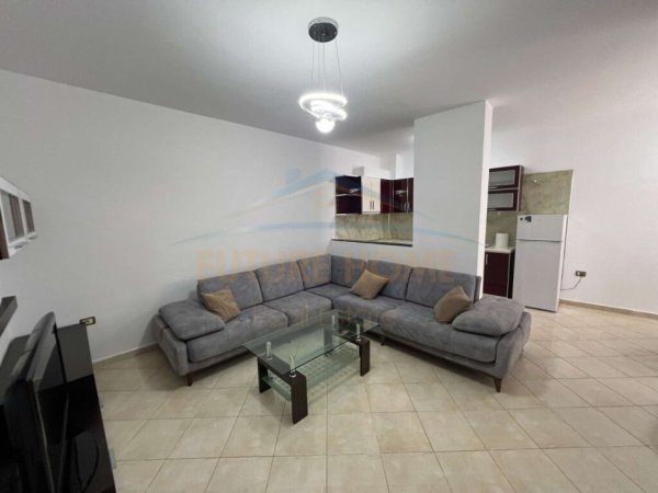 Tirane, shitet apartament 2+1+Ballkon Kati 3, 105 m² 136.500 € (Unaza e Re)