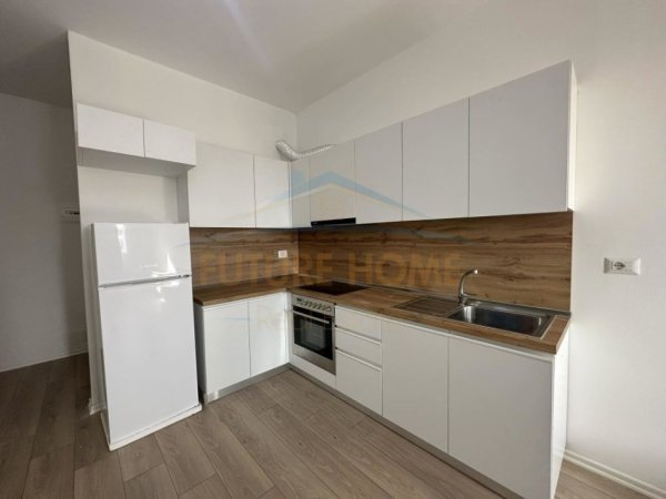 Tirane, jepet me qera apartament 2+1 Kati 9, 107 m² 600 € (YZBERISHT)