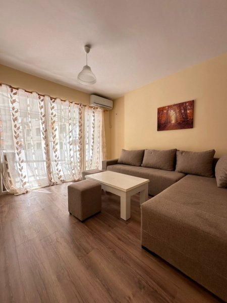 Tirane, shitet apartament 2+1+Ballkon Kati 1, 90 m² 150.000 € (Unaza e Re)