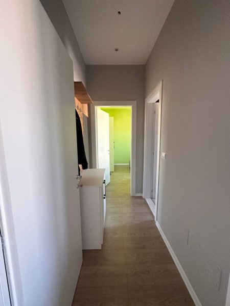 Tirane, jepet me qera apartament 2+1+Ballkon Kati 15, 110 m² 1.100 € (Rruga e Kavajes)