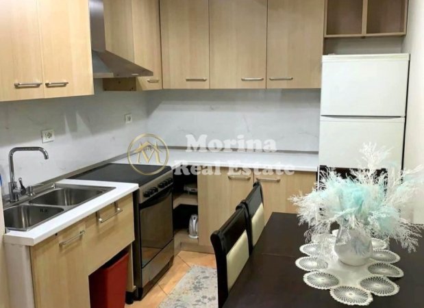 Tirane, jepet me qera apartament 2+1 Kati 3, 100 m² 400 € (Fresk)