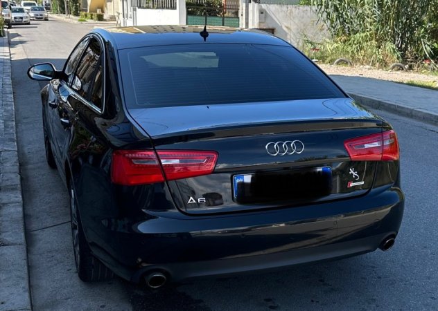 Durres, shitet makine Audi A6 Benzin, e zeze automatik Kondicioner 200.000 km 10000 €