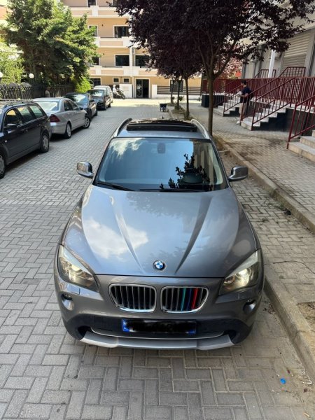 Durres, shitet SUV | Fuoristrad | Xhip Bmw x1 xdrive Nafte, gri e erret automatik Kondicioner 220.000 km 8500 €