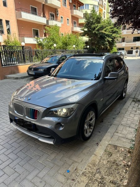 Durres, shitet SUV | Fuoristrad | Xhip Bmw x1 xdrive Nafte, gri e erret automatik Kondicioner 220.000 km 8500 €