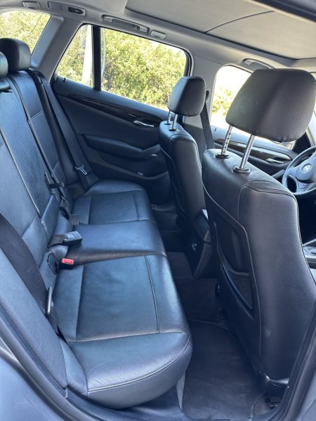 Durres, shitet SUV | Fuoristrad | Xhip Bmw x1 xdrive Nafte, gri e erret automatik Kondicioner 220.000 km 8500 €