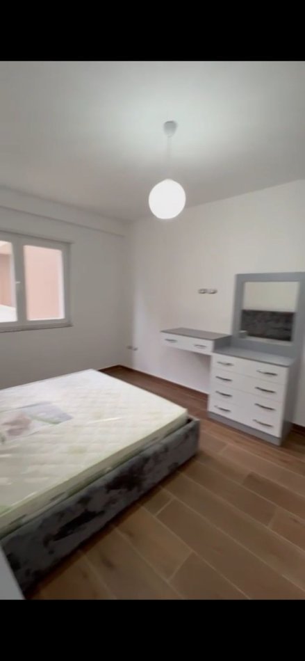 Tirane, shitet apartament 2+1+Ballkon Kati 3, 102 m² 143.206 € (Unaza e Re)
