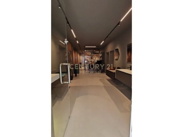 Tirane, shes ambjent biznesi , 132 m² 499.000 € (Ish Blloku)