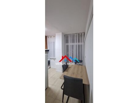 Tirane, jepet me qera apartament 1+1 Kati 7, 68 m² 650 € (Komuna e Parisit)