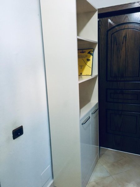 Tirane, shes Raft 50 eur