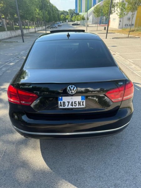Volkswagen Passat 2.0 TDI automatik  10,000 €