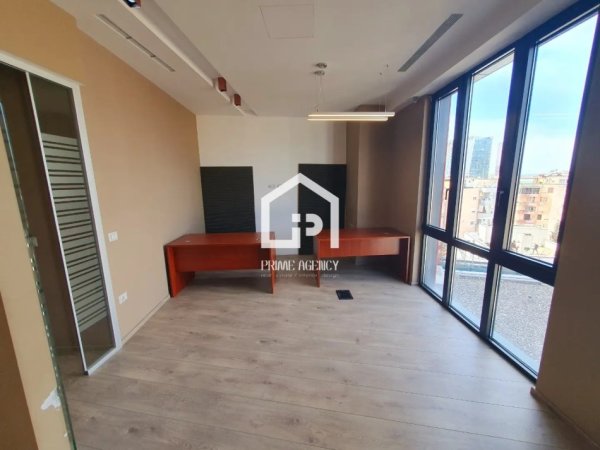 SHITET : APARTAMENT + 1 POST PARKIMI / REZIDENCA PARK GATE/ RRUGA ELBASANIT