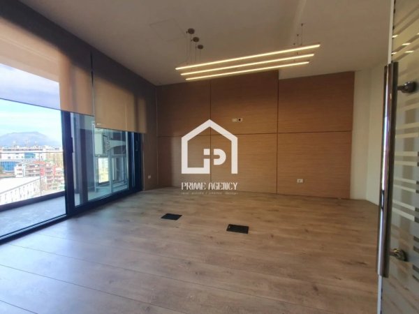 SHITET : APARTAMENT + 1 POST PARKIMI / REZIDENCA PARK GATE/ RRUGA ELBASANIT