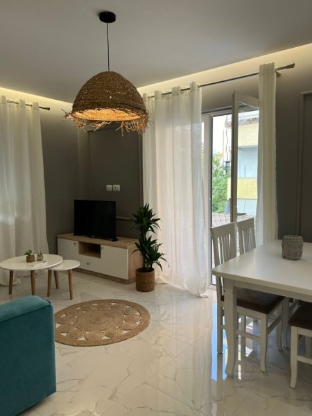 Tirane, jepet me qera apartament 2+1+Ballkon Kati 5, 70 m² 850 € (Myslym Shyri)