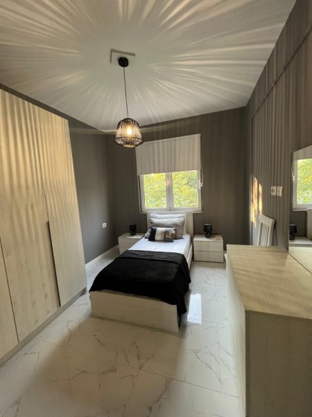 Tirane, jepet me qera apartament 2+1+Ballkon Kati 5, 70 m² 850 € (Myslym Shyri)