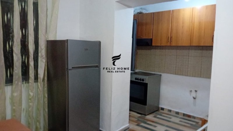 Tirane, jepet me qera apartament 2+1 Kati 1, 76 m² 400 € (SHKOLLA E BASHKUAR)