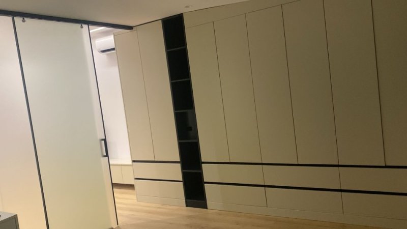 Tirane, jepet me qera apartament 1+1+Ballkon Kati 9, 70 m² 550 € (Rr. Teodor Keko, Astir)