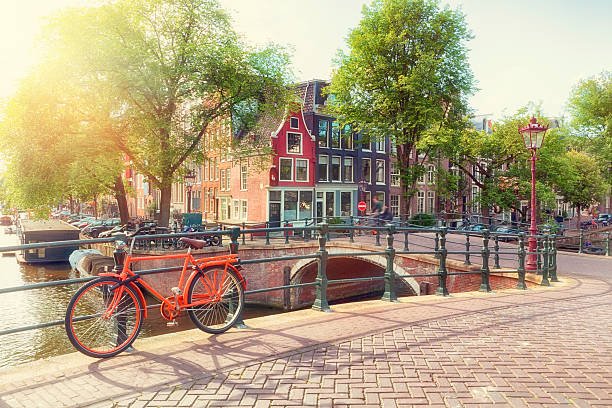 Tirane, ofroj City-tour Spanje UDHETIM NE AMSTERDAM  NISJA 9 SHKURT CMIM 349 Euro