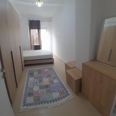 Tirane, jepet me qera apartament 1+1+Ballkon Kati 1, 70 m² 400 € (KODRA E DIELLIT)