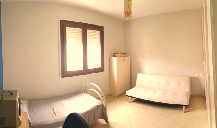Tirane, jepet me qera apartament 2+1+Ballkon Kati 4, 100 m² 550 € (Kopshti Botanik)