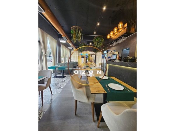 Tirane, shitet bar-resorant Kati 1, 200 m² 120.000 € (kinostudio)