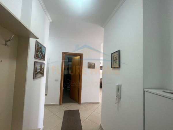 Durres, jepet me qera apartament 2+1 Kati 4, 550 € 