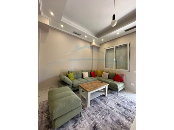 Durres, jepet me qera apartament 2+1 Kati 1, 60 m² 400 € 