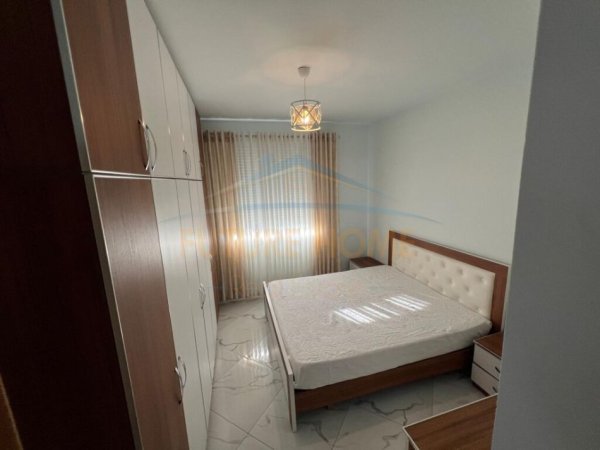 Durres, jepet me qera apartament 2+1 Kati 3, 115 m² 400 € (Ish Urt, Durres)