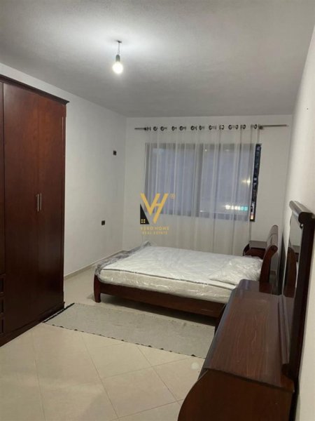 Tirane, jepet me qera apartament 2+1+Ballkon Kati 3, 100 m² 500 € (UNAZA E RE)