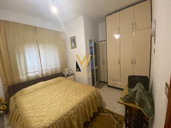 Tirane, jepet me qera apartament 3+1+Ballkon Kati 1, 130 m² 500 € (SAUK)