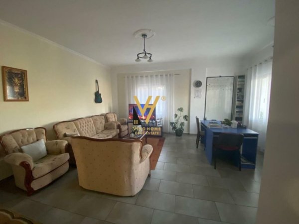 Tirane, jepet me qera apartament 3+1+Ballkon Kati 1, 130 m² 500 € (SAUK)