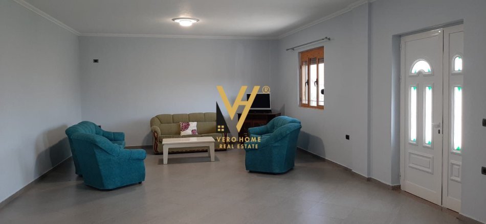 Tirane, jepet me qera Vile 3 Katshe Kati 0, 1.000 m² 2.000 € (TEGU)
