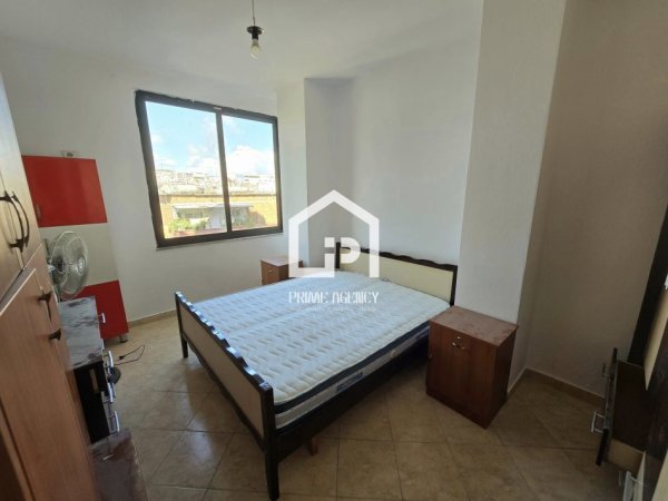 SHITET APARTAMENT 1+1/21 Dhjetori/ Pranë Market Joena