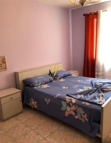 Tirane, jepet me qera apartament 2+1+Ballkon Kati 4, 85 m² 500 € (SHKOLLA E BALETIT)