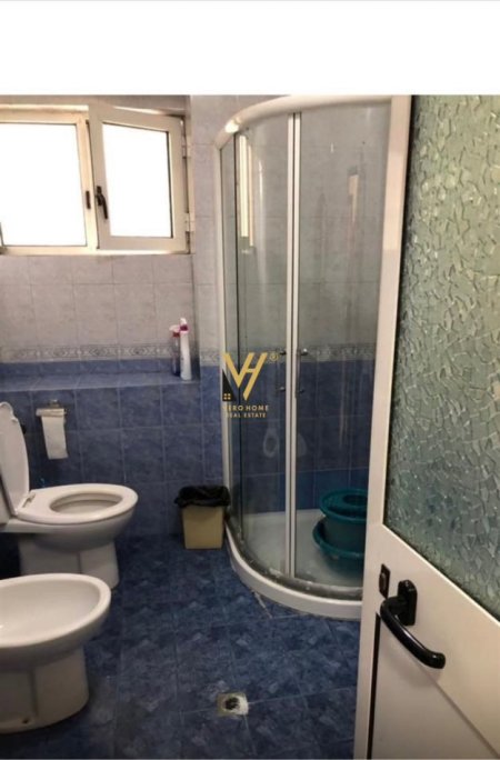 Tirane, jepet me qera apartament 2+1+Ballkon Kati 4, 85 m² 500 € (SHKOLLA E BALETIT)