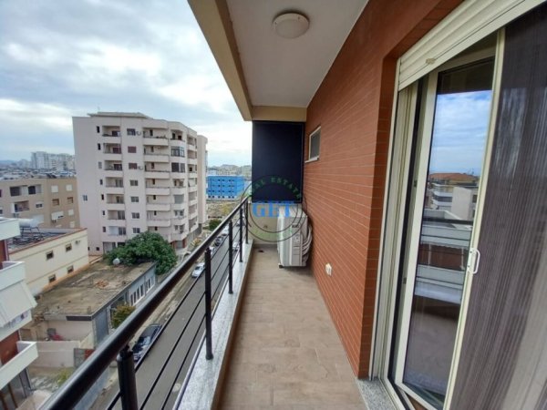 Durres, shitet apartament 2+1 Kati 5, 92 m² 135.000 € (Stadiumi)