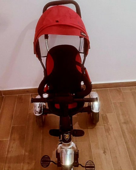 Tirane, shes biciklete per femije me 3 rrota Tricikel Bonelli e kuqe 35 €