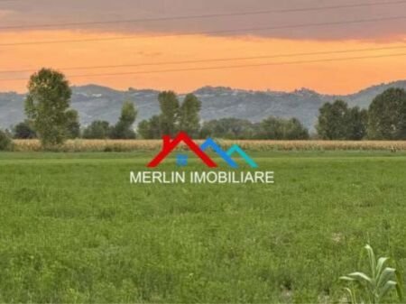 Tirane, shitet toke ne Kashar, 7.610 m² 193.000 € (Autostrada Tirane -Durres)