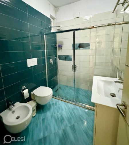 Tirane, shitet apartament 1+1+Ballkon Kati 2, 70 m² 135.000 € (KOPSHTI BOTANIK)