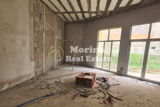 Tirane, shitet dyqan Kati 1, 120 m² 198.000 € (Liqeni i Thate)