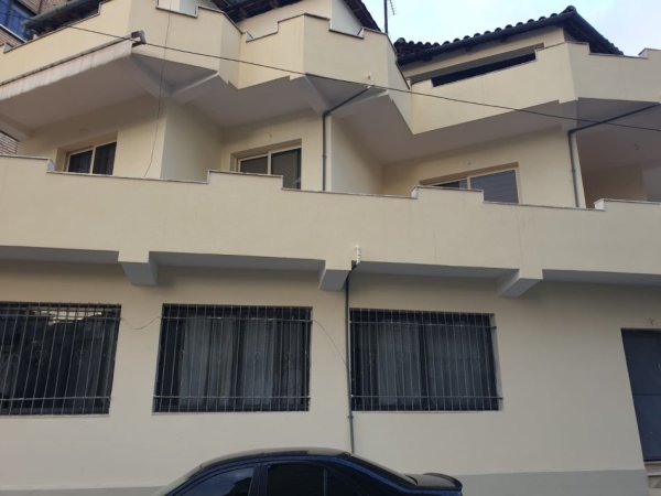 Tirane, shitet Vile 3 Katshe Kati 3, 151 m² 360.000 € (SHKOLLA E BASHKUAR)
