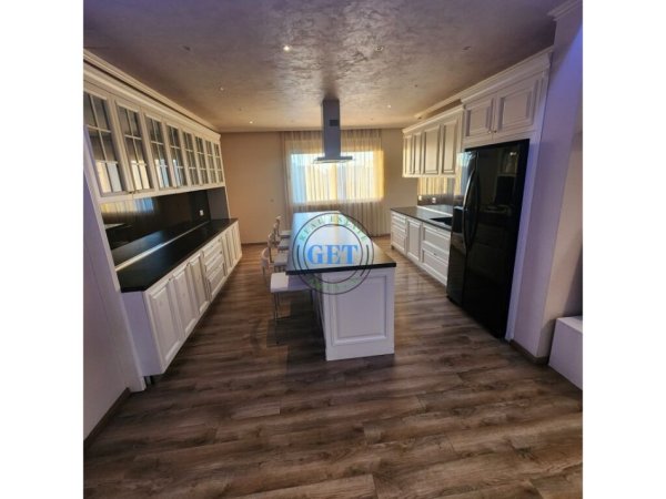 Durres, shitet  Duplex Kati 5, 200 m² 225.000 € (Plazh Iliria)
