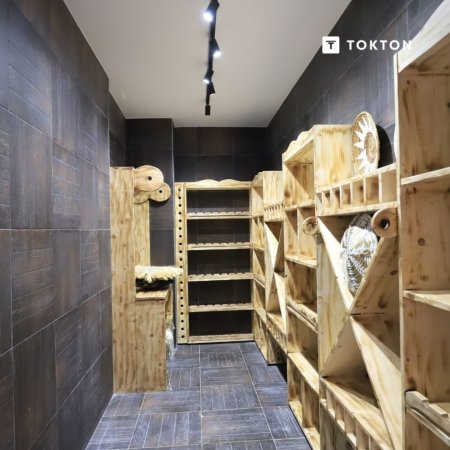 Tirane, jepet me qera apartament 3 Katshe Kati 4, 1.400 m² 5.000 € (Petrelë, Tiranë, TT 1383)