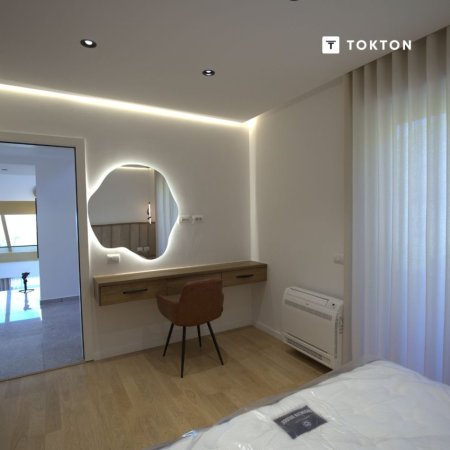 Tirane, jepet me qera apartament 3 Katshe Kati 4, 1.400 m² 5.000 € (Petrelë, Tiranë, TT 1383)