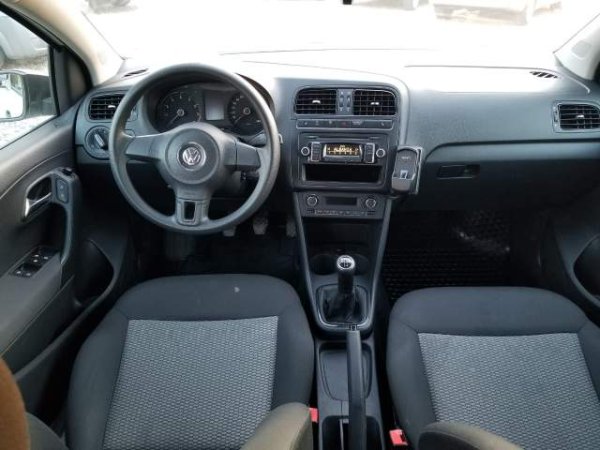 Tirane, jap me qera makine Volkswagen Polo Viti 2011, 3.000 Leke